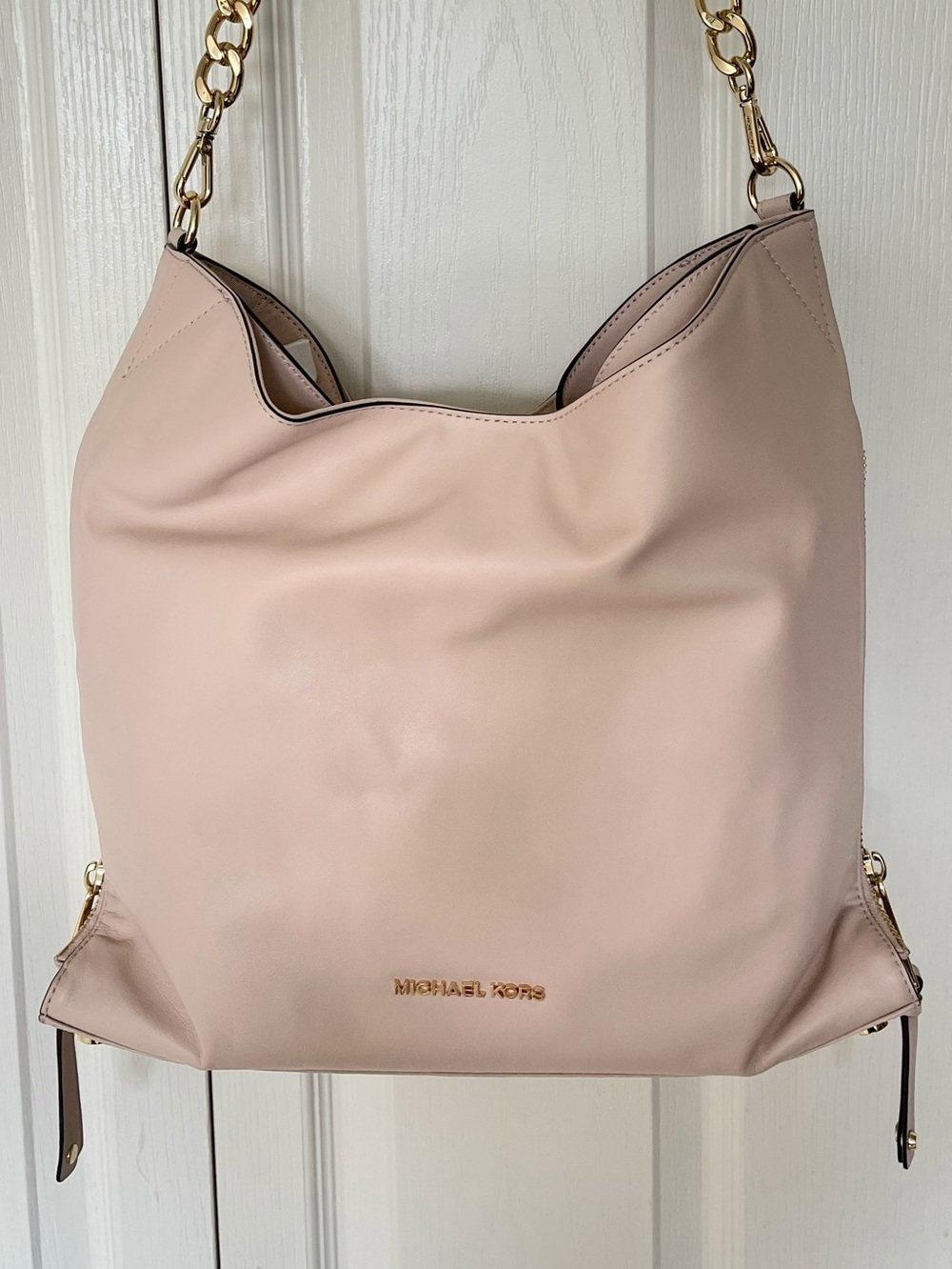 Michael Kors DEVON Lg Leather Bag
Shoulder/Crossbody/Tote *Blush
Gold Hrdwr NWT